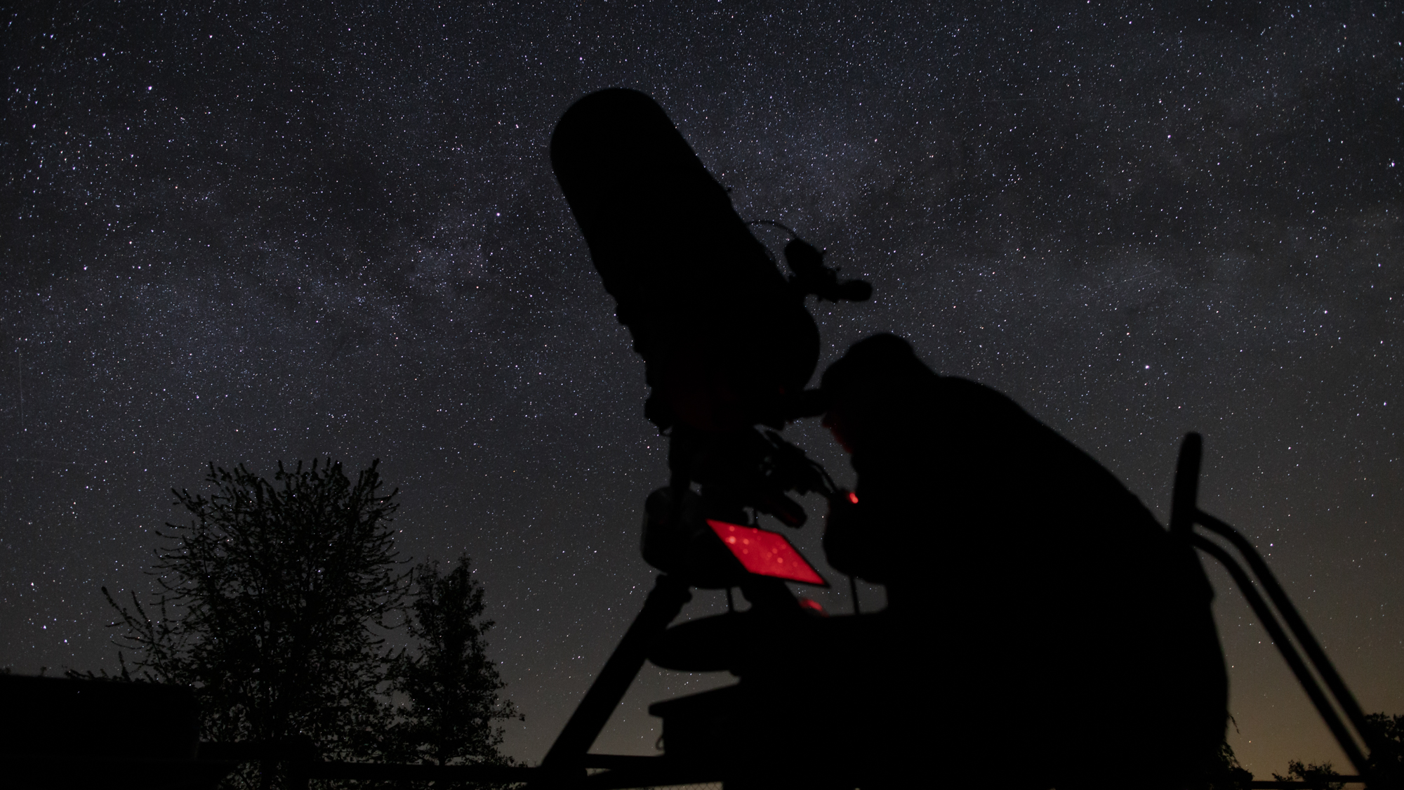 Banner 27 April 2025